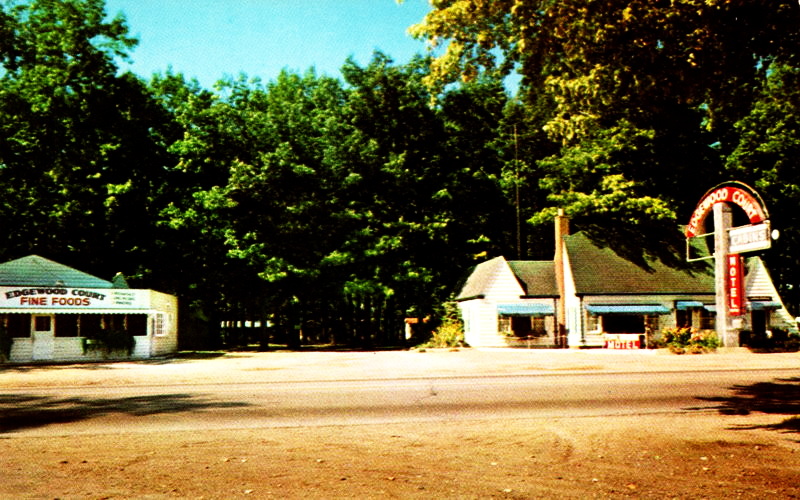 Edgewood Court Motel - Vintage Postcard (newer photo)